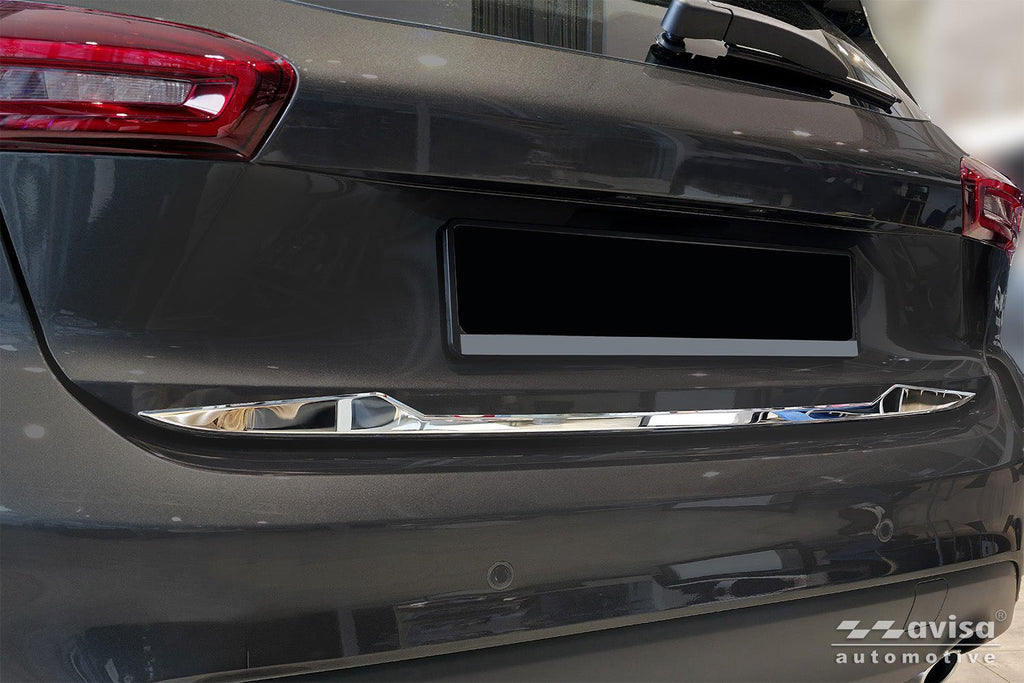 Bakluckelist Ford Focus IV halvkombi 5-dörrars/ ST-Line 2018–2021, facelift 2021+ – Spegelpolerat silver | AVISA - Carlevel AB - Bakluckelist