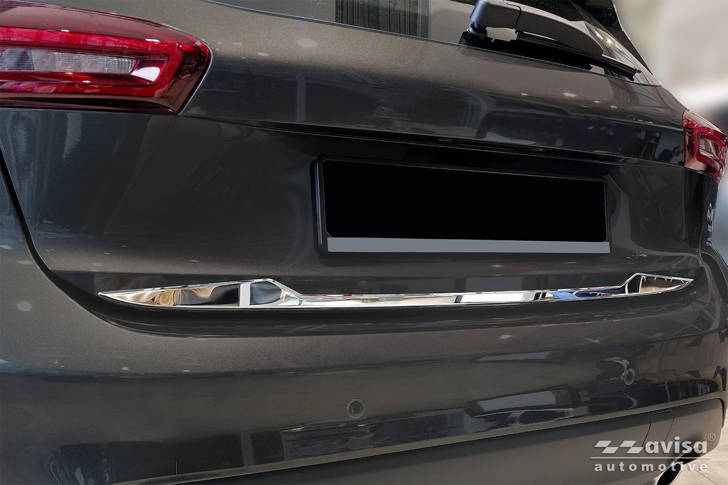 Bakluckelist Ford Focus IV halvkombi 5-dörrars/ ST-Line 2018–2021, facelift 2021+ – Spegelpolerat silver | AVISA - Carlevel AB - Bakluckelist