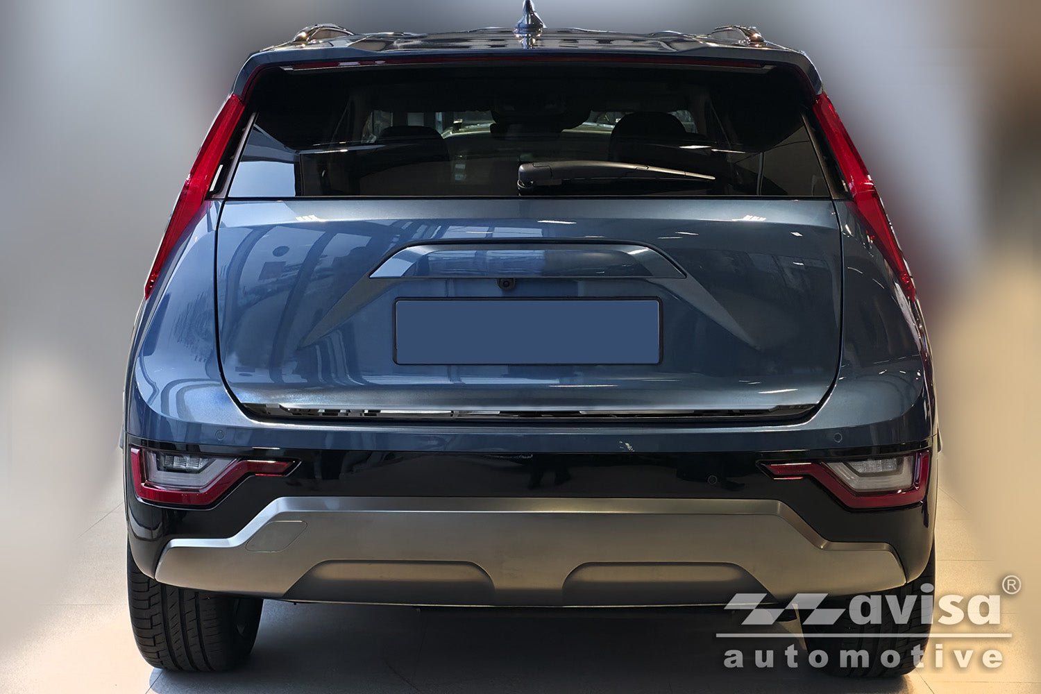 Bakluckelist Kia Niro II 2022+ – Spegelblank svart | AVISA - Carlevel AB - Bakluckelist
