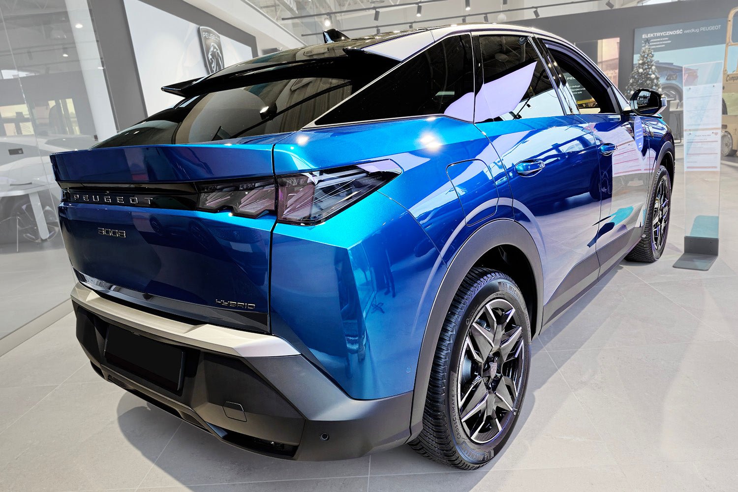 Bakluckelist Peugeot 3008 III 2024+ – Spegelblank svart | AVISA - Carlevel AB - Bakluckelist