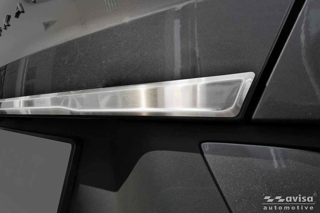 Bakluckelist Renault Arkana 2020+ – Silver satin | AVISA - Carlevel AB - Bakluckelist