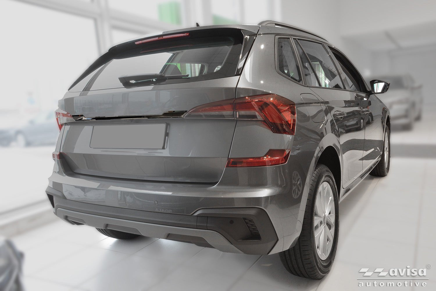 Bakluckelist Skoda Kamiq 2019+24, facelift 24– – Spegelblank svart | AVISA - Carlevel AB - Bakluckelist