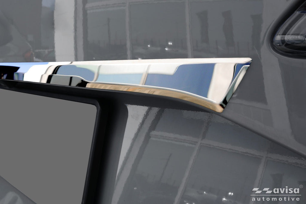 Bakluckelist Skoda Karoq facelift 2022+ – Spegelpolerat silver | AVISA - Carlevel AB - Bakluckelist