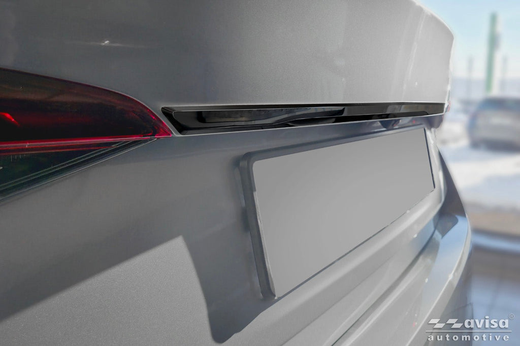 Bakluckelist Skoda Octavia IV liftback 2019–2024 facelift 2024+ – Spegelblank svart | AVISA - Carlevel AB - Bakluckelist
