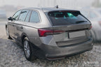 Bakluckelist Skoda Octavia Kombi IV 2019–2024, facelift 2024+ – Spegelblank svart | AVISA - Carlevel AB - Bakluckelist