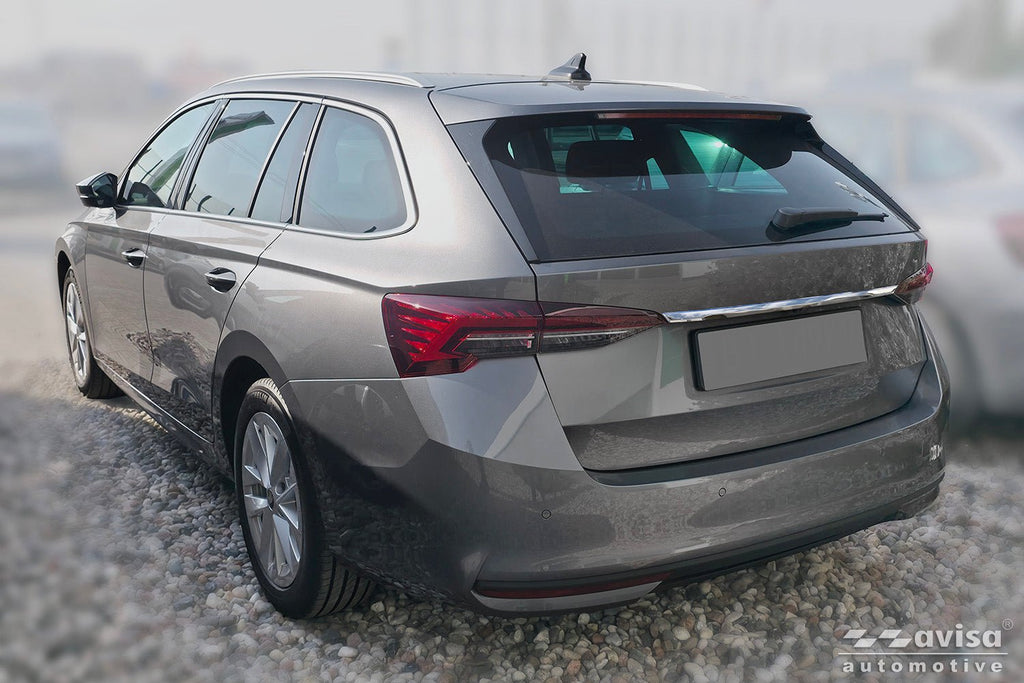 Bakluckelist Skoda Octavia Kombi IV 2019–2024, facelift 2024+ – Spegelpolerat silver | AVISA - Carlevel AB - Bakluckelist
