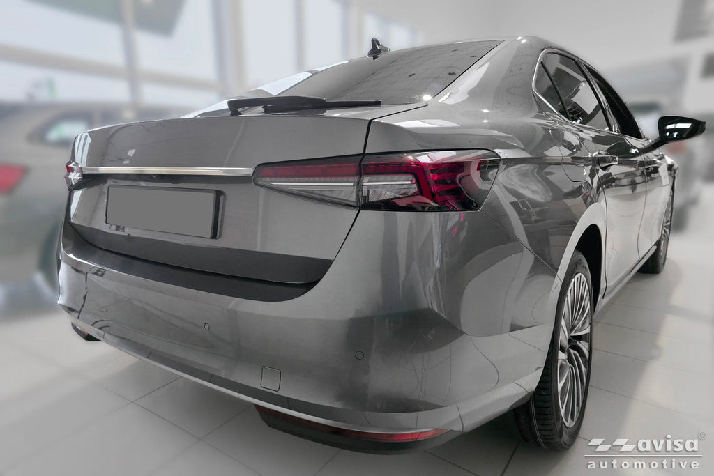 Bakluckelist Skoda Superb IV liftback 2023+ – Silver satin | AVISA - Carlevel AB - Bakluckelist