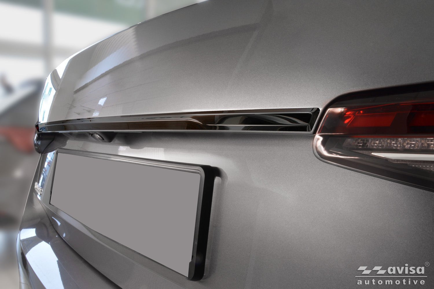 Bakluckelist Skoda Superb IV liftback 2023+ – Spegelblank svart | AVISA - Carlevel AB - Bakluckelist