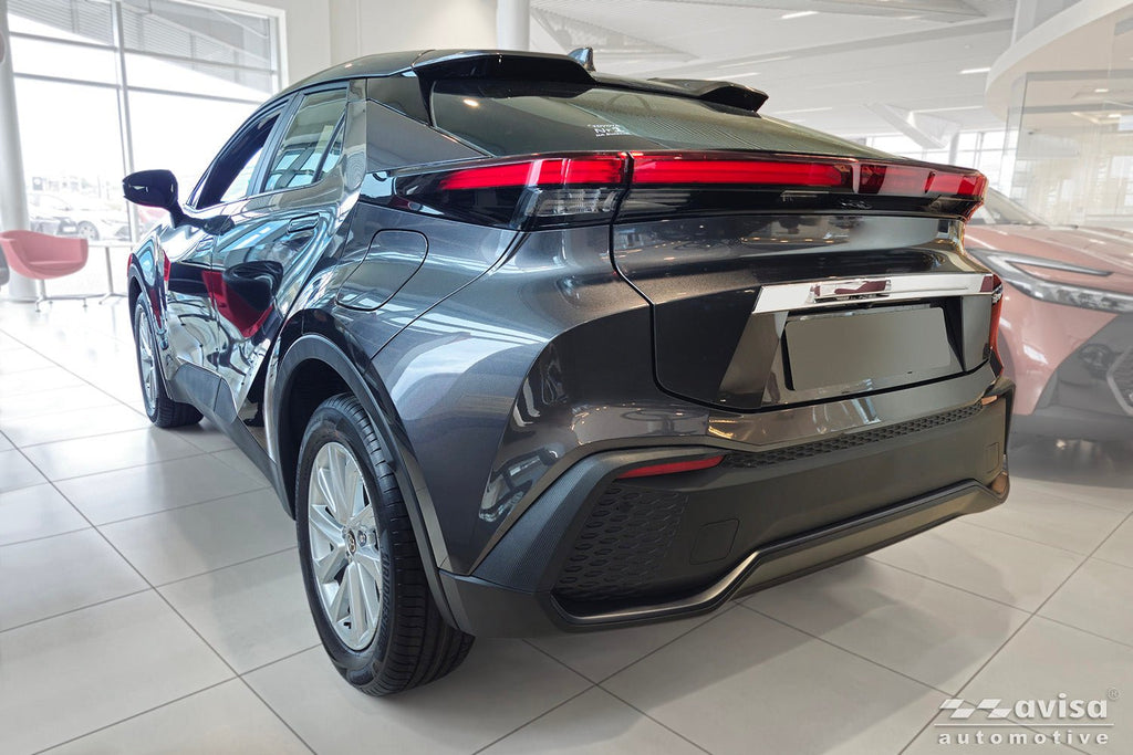 Bakluckelist Toyota C-Hr II (X20) 2023+ – Spegelpolerat silver | AVISA - Carlevel AB - Bakluckelist