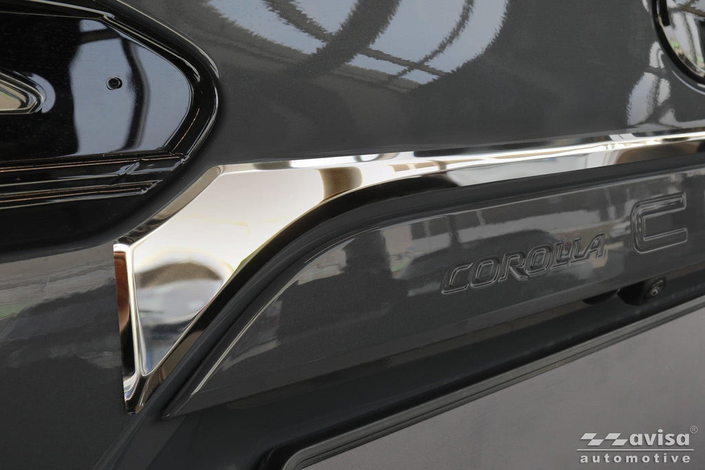 Bakluckelist Toyota Corolla Cross (XG1TJ) 2022–2025, facelift 2025+ – Spegelpolerat silver | AVISA - Carlevel AB - Bakluckelist
