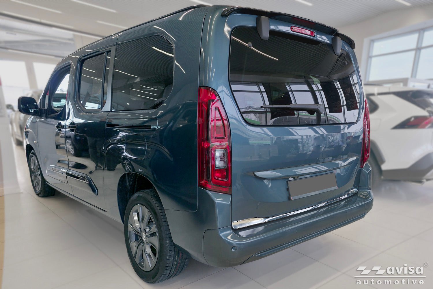 Bakluckelist Toyota Proace City Verso 2019–2024, facelift 2024+ – Spegelpolerat silver | AVISA - Carlevel AB - Bakluckelist