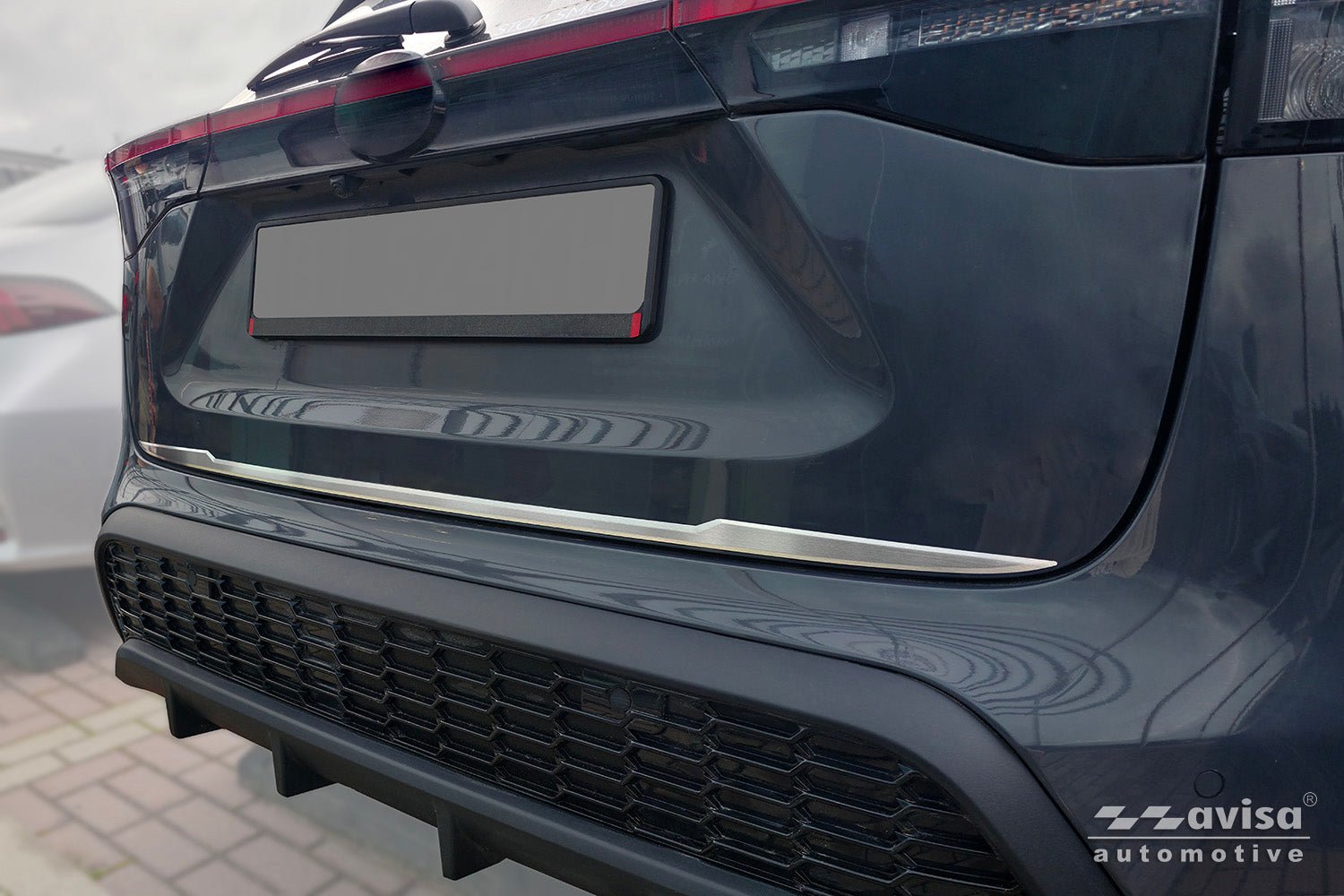 Bakluckelist Toyota Yaris Cross 2021+ – Silver satin | AVISA - Carlevel AB - Bakluckelist