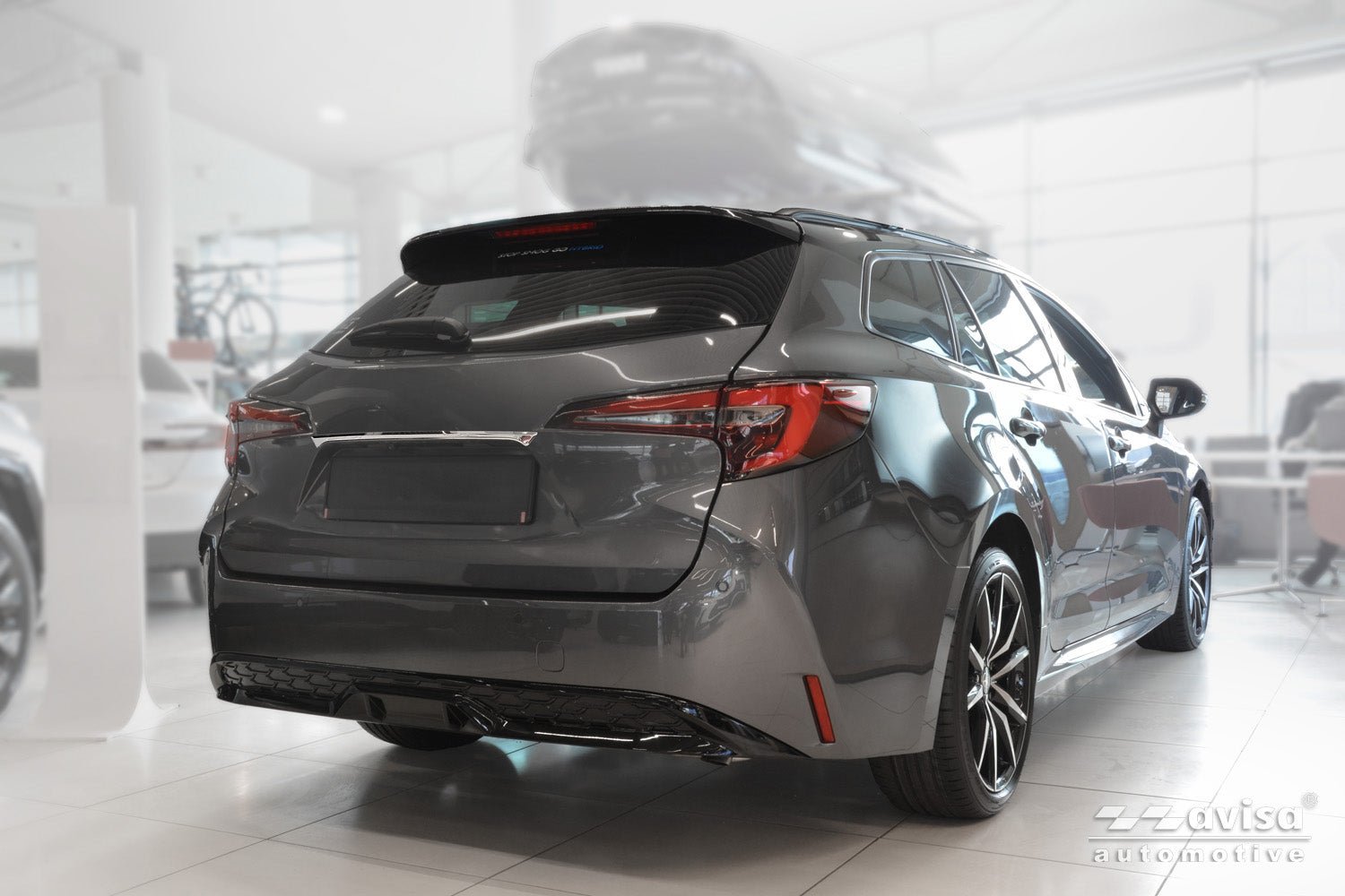 Bakluckelist Toyota Yaris Cross 2021+ – Spegelpolerat silver | AVISA - Carlevel AB - Bakluckelist