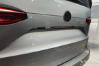 Bakluckelist Volkswagen Multivan T7 2021+ – Spegelblank svart | AVISA - Carlevel AB - Bakluckelist