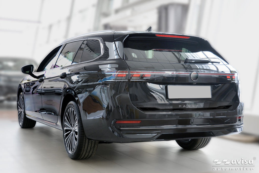 Bakluckelist Volkswagen Passat B9 Variant 2024+ – Spegelblank svart | AVISA - Carlevel AB - Bakluckelist