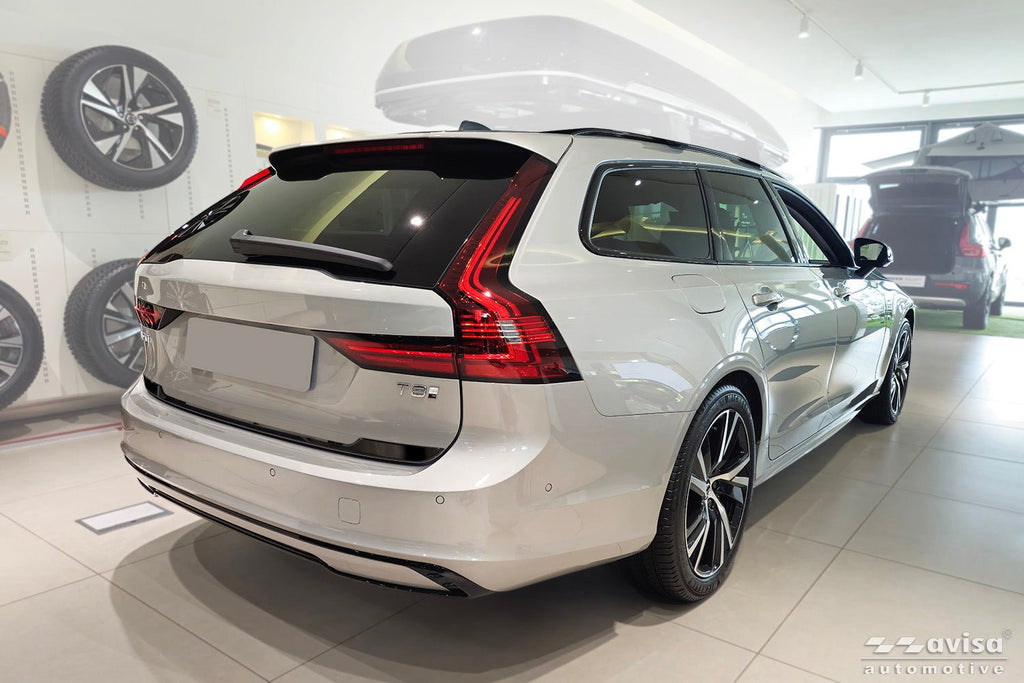 Bakluckelist Volvo V90 Kombi 2016+/ V90 Cross Country 2016+ – Spegelblank svart | AVISA - Carlevel AB - Bakluckelist