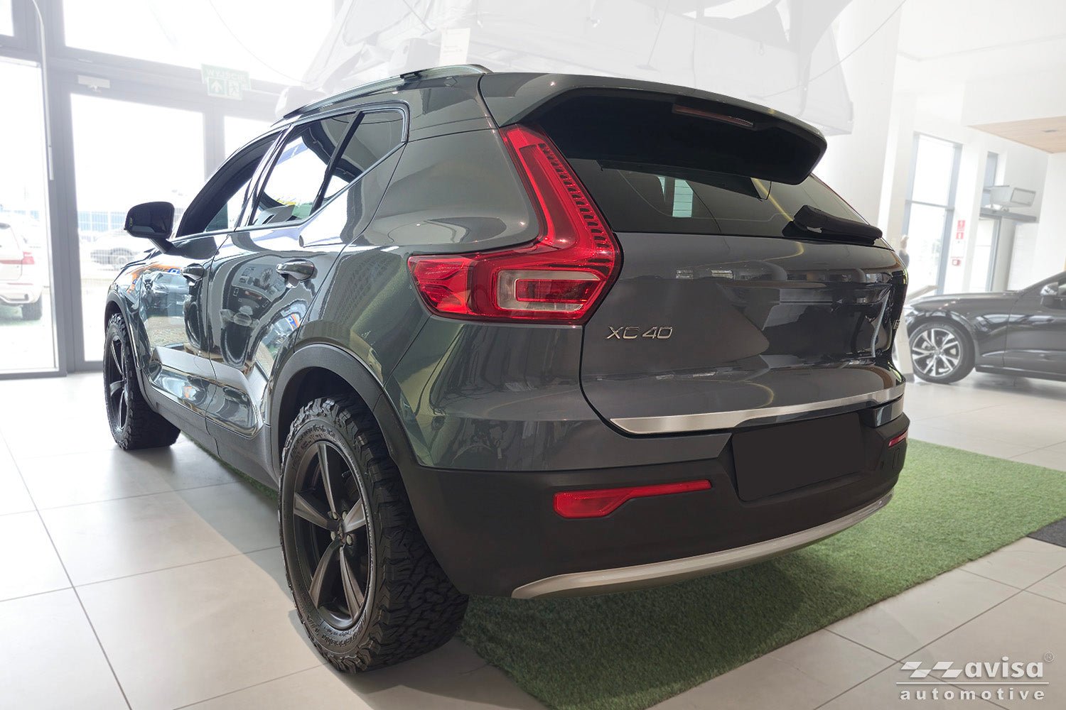 Bakluckelist Volvo XC 40 2017+ – Silver satin | AVISA - Carlevel AB - Bakluckelist