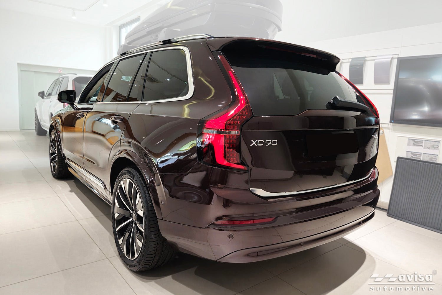 Bakluckelist Volvo XC90 II 2015–2019, facelift 2019–2024, facelift 2024+ – Spegelpolerat silver | AVISA - Carlevel AB - Bakluckelist