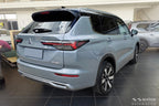 Inre lastskydd Mitsubishi Outlander IV 2025+ (2 pcs/ left and right ) – Silver satin | AVISA - Carlevel AB - Inre lastskydd