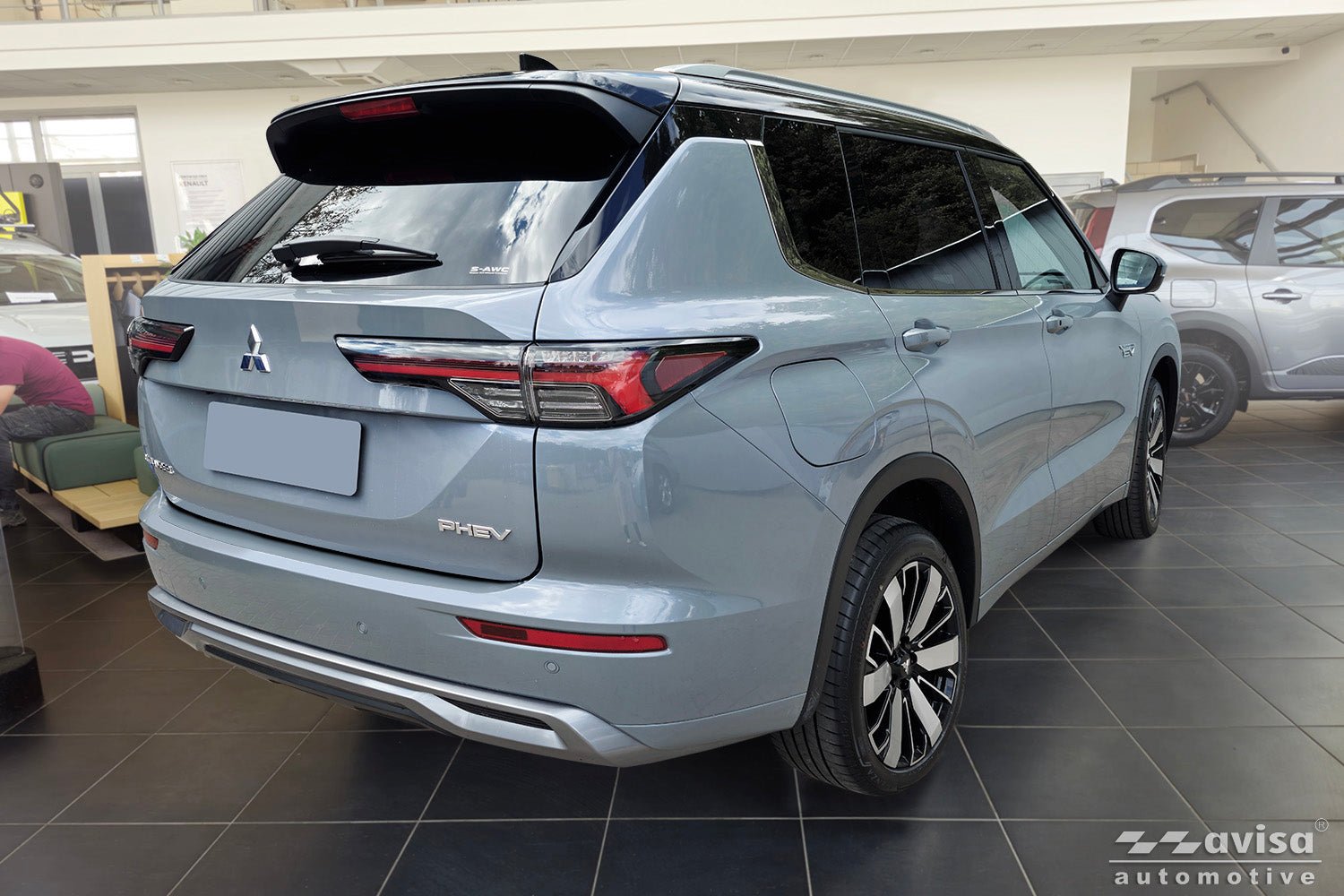 Inre lastskydd Mitsubishi Outlander IV 2025+ (2 pcs/ left and right ) – Silver satin | AVISA - Carlevel AB - Inre lastskydd