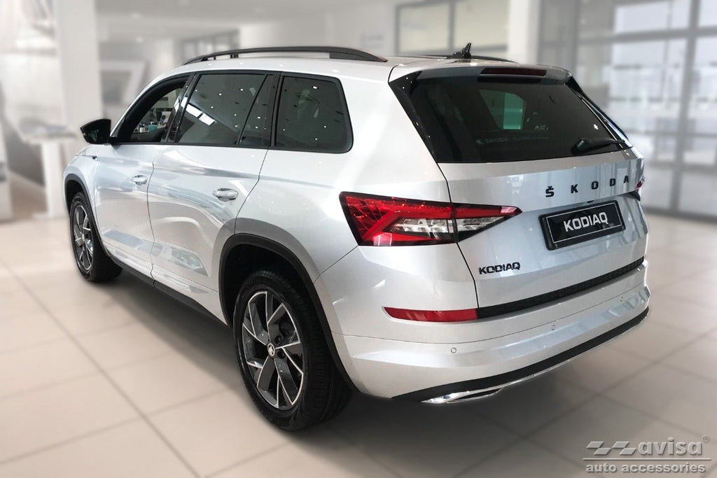 Inre lastskydd Skoda Kodiaq crossover 2016–2021, facelift 2021–2024 – Svart | AVISA - Carlevel AB - Inre lastskydd