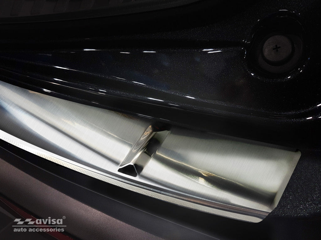 Lastskydd Alfa Romeo Stelvio 2016–2020, facelift 2020+ – Silver satin | AVISA - Carlevel AB - Lastskydd