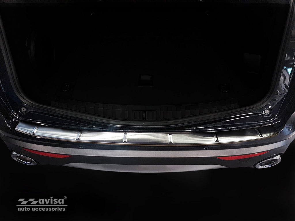Lastskydd Alfa Romeo Stelvio 2016–2020, facelift 2020+ – Silver satin | AVISA - Carlevel AB - Lastskydd