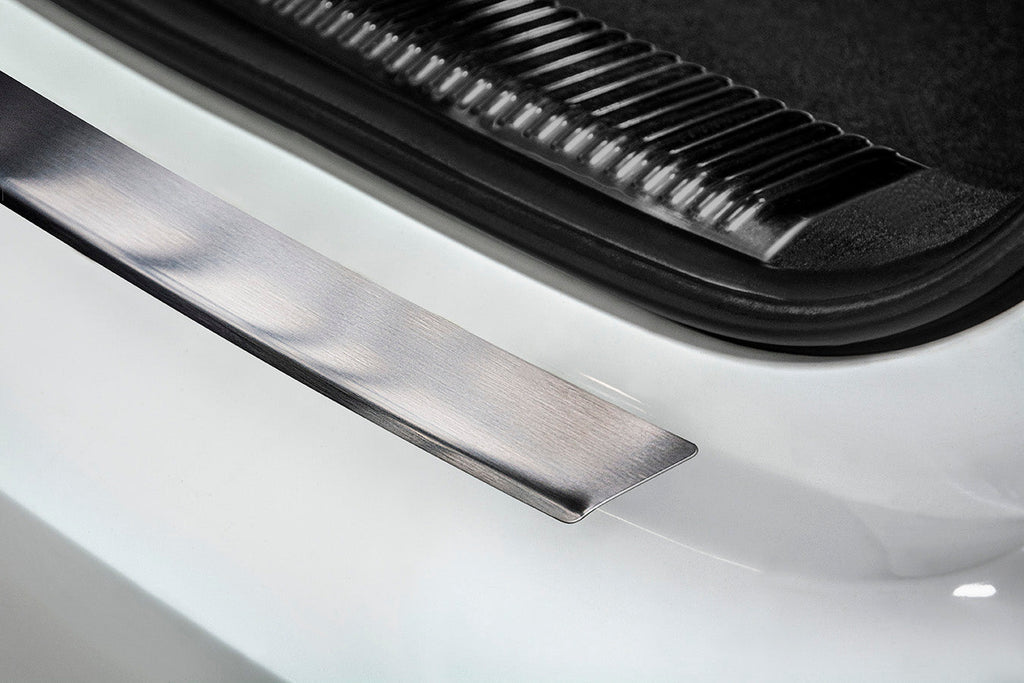 Lastskydd Audi A6 C7 4G Avant 2011–2018 – Silver satin | AVISA - Carlevel AB - Lastskydd