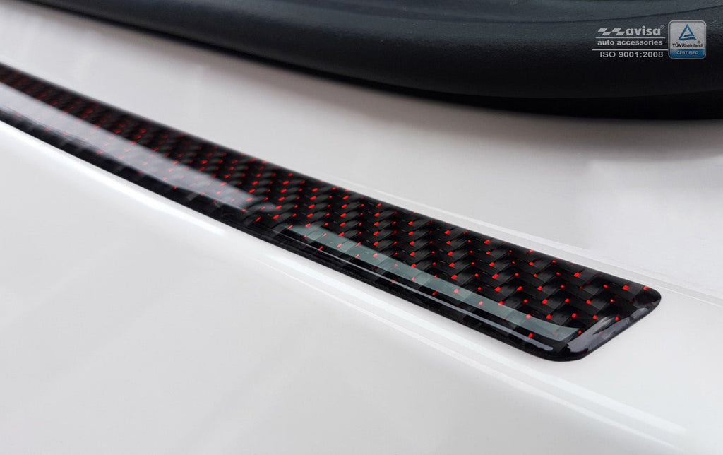 Lastskydd Audi Q3 2011–2015, facelift 02.2015–2018 – Röd / Svart | AVISA - Carlevel AB - Lastskydd