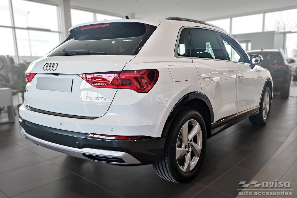 Lastskydd Audi Q3 II crossover 2018+/ S-line 2018+ – Svart | AVISA - Carlevel AB - Lastskydd
