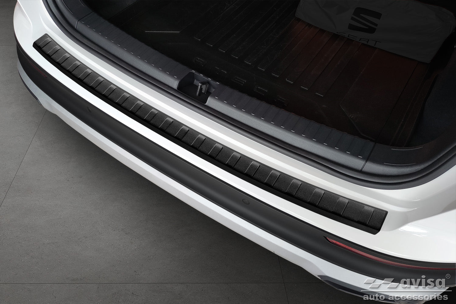 Lastskydd Black Mat Seat Ateca 5-dörrars crossover 2016–2020, facelift 2020+ / Seat Cupra Ateca 2018+ – Mattsvart | AVISA - Carlevel AB - Lastskydd