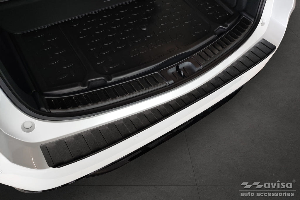 Lastskydd Black Mat Suzuki Swace Kombi 2020+ / Toyota Corolla XII Touring Sports 2018+/ GR Sport 2018+ – Mattsvart | AVISA - Carlevel AB - Lastskydd