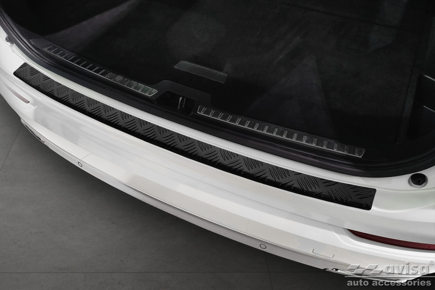 Lastskydd Black Mat Volvo XC90 II 2015–2019 facelift 2019–2024 facelift 2024+ – Mattsvart | AVISA - Carlevel AB - Lastskydd