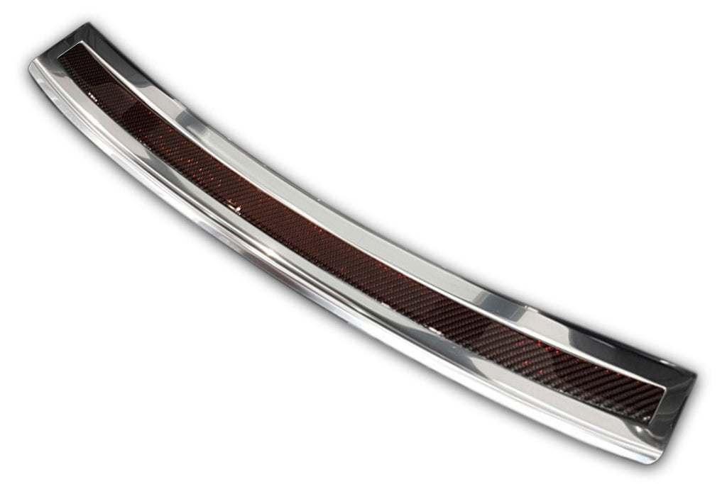 Lastskydd BMW 5 F11 touring 2010–2013, facelift 2013–2017 – Spegelblank steel, Röd&Svart Kolfiber | AVISA - Carlevel AB - Lastskydd