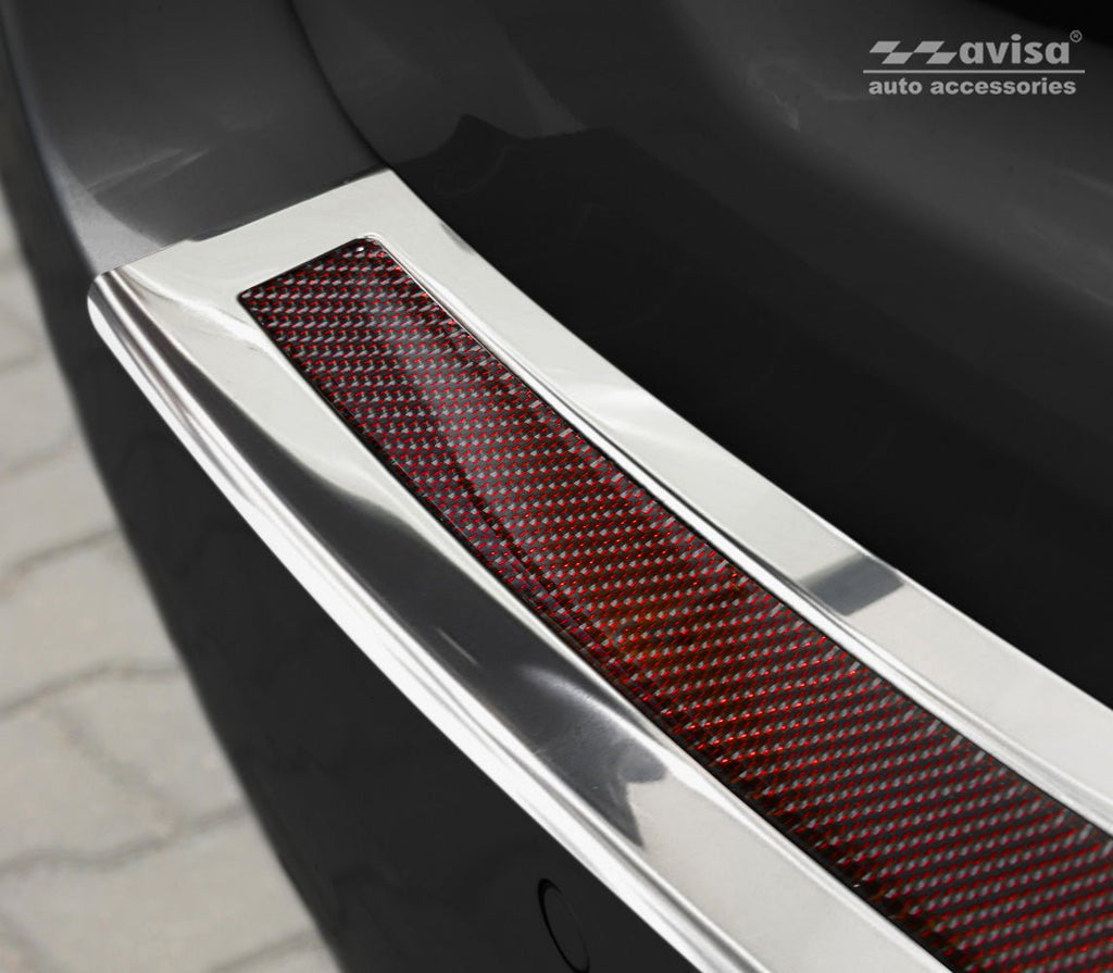 Lastskydd BMW 5 F11 touring 2010–2013, facelift 2013–2017 – Spegelblank steel, Röd&Svart Kolfiber | AVISA - Carlevel AB - Lastskydd