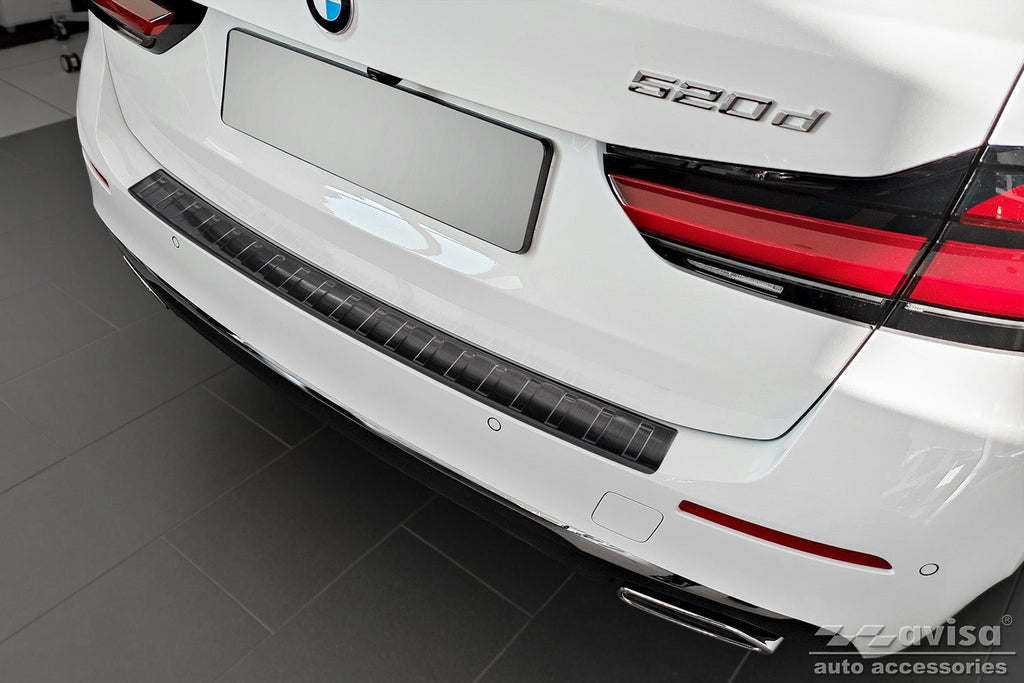 Lastskydd BMW 5 VII Touring G31 facelift 2020–2024 (utan M-paket) – Svart | AVISA - Carlevel AB - Lastskydd