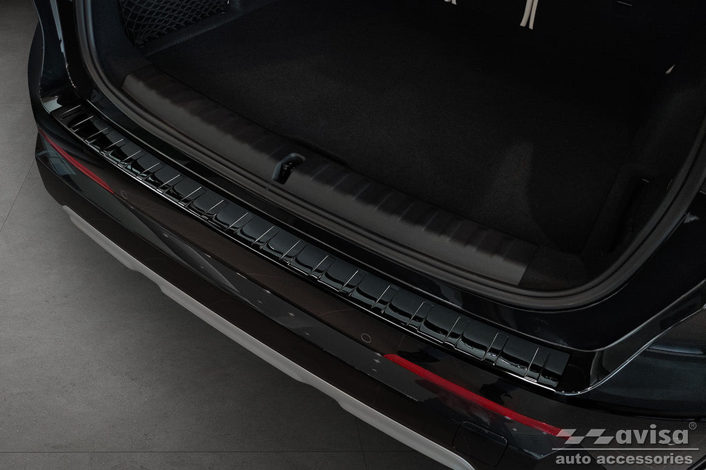 Lastskydd BMW X1 III U11 2022+/ BMW X1 III U11 X -line 2022+ – Spegelblank svart | AVISA - Carlevel AB - Lastskydd