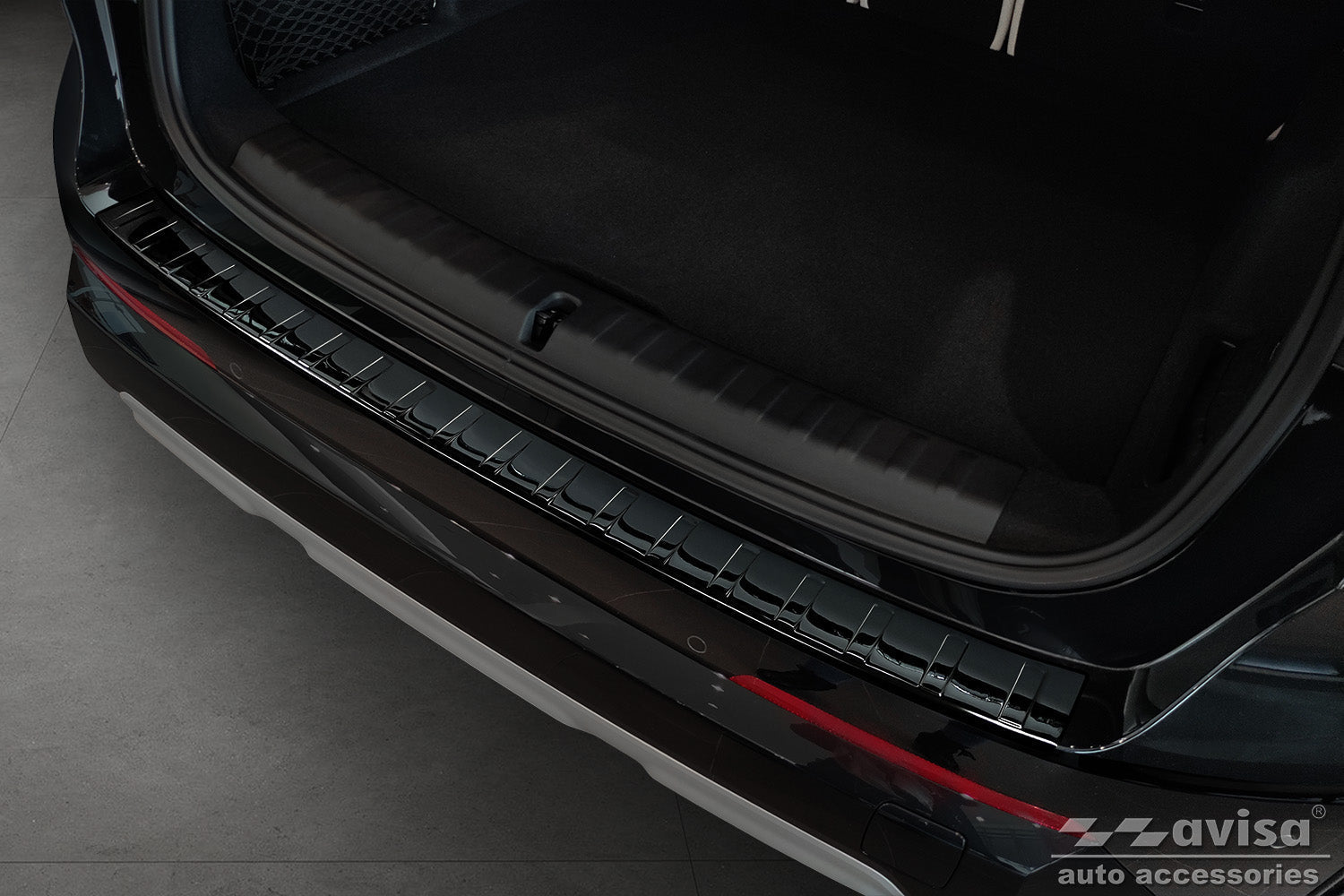 Lastskydd BMW X1 III U11 2022+/ BMW X1 III U11 X -line 2022+ – Spegelblank svart | AVISA - Carlevel AB - Lastskydd