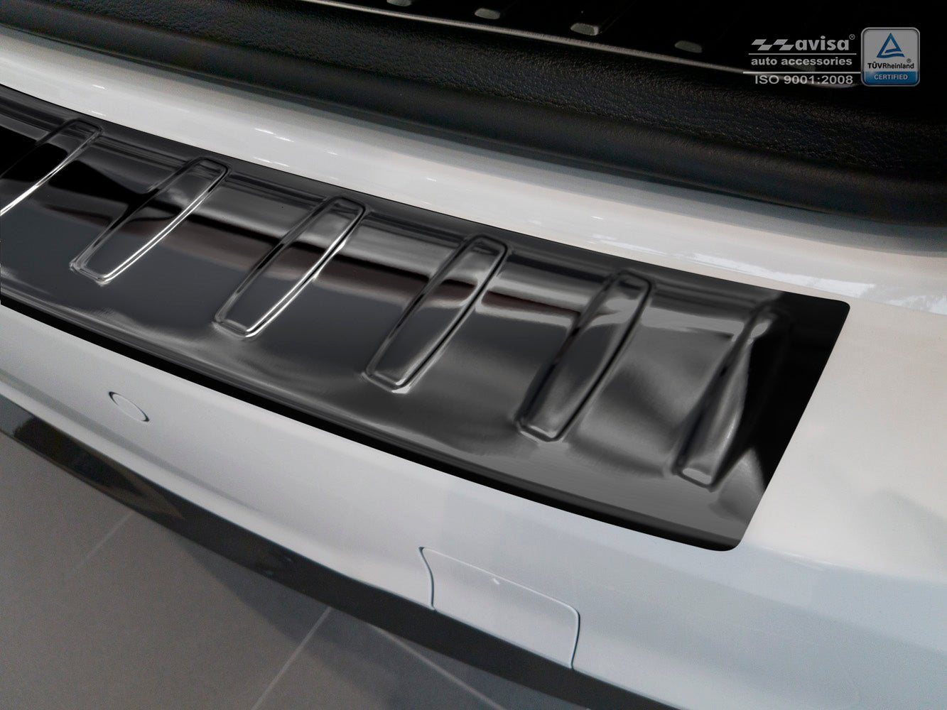Lastskydd BMW X3 F25 2014–2017 (fits also to X-line) – Spegelblank svart | AVISA - Carlevel AB - Lastskydd