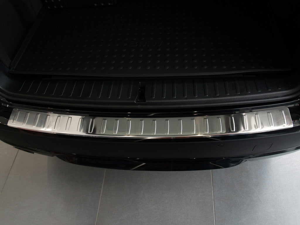 Lastskydd BMW X3 F25/ M-sport 2010–2014 – Silver satin | AVISA - Carlevel AB - Lastskydd