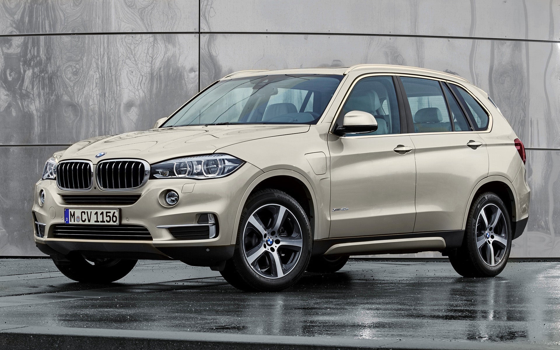 Lastskydd BMW X5 F15 2013+ – Svart steel, Svart Kolfiber | AVISA - Carlevel AB - Lastskydd