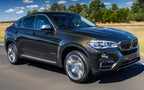 Lastskydd BMW X6 II F16 2014–2020 – Svart steel, Svart -Röd Kolfiber | AVISA - Carlevel AB - Lastskydd