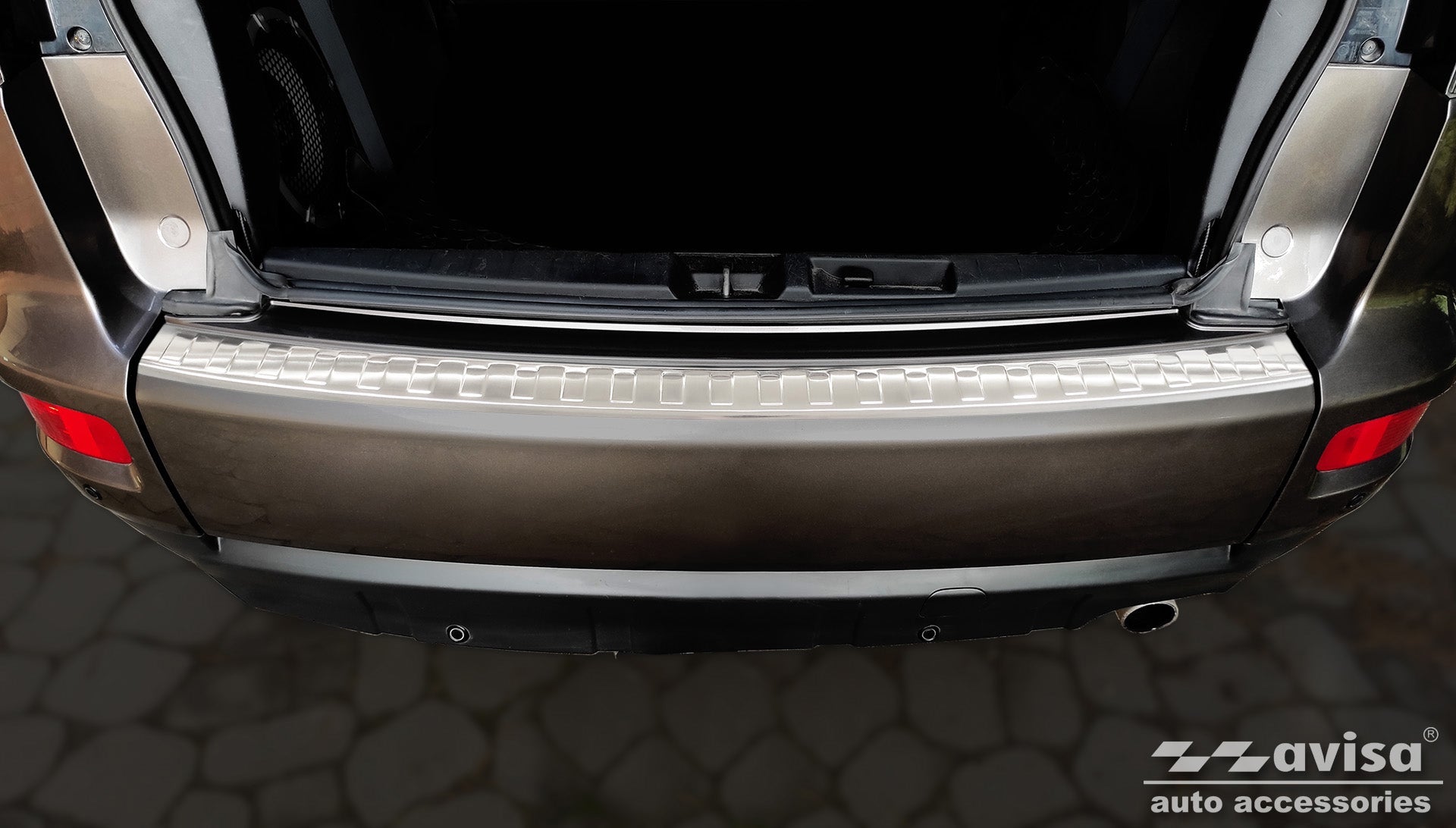 Lastskydd Citroen C-Crosser 2007–2012 / Mitsubishi Outlander II 2006–2012 / Peugeot 4007 2007–2012 – Silver satin | AVISA - Carlevel AB - Lastskydd
