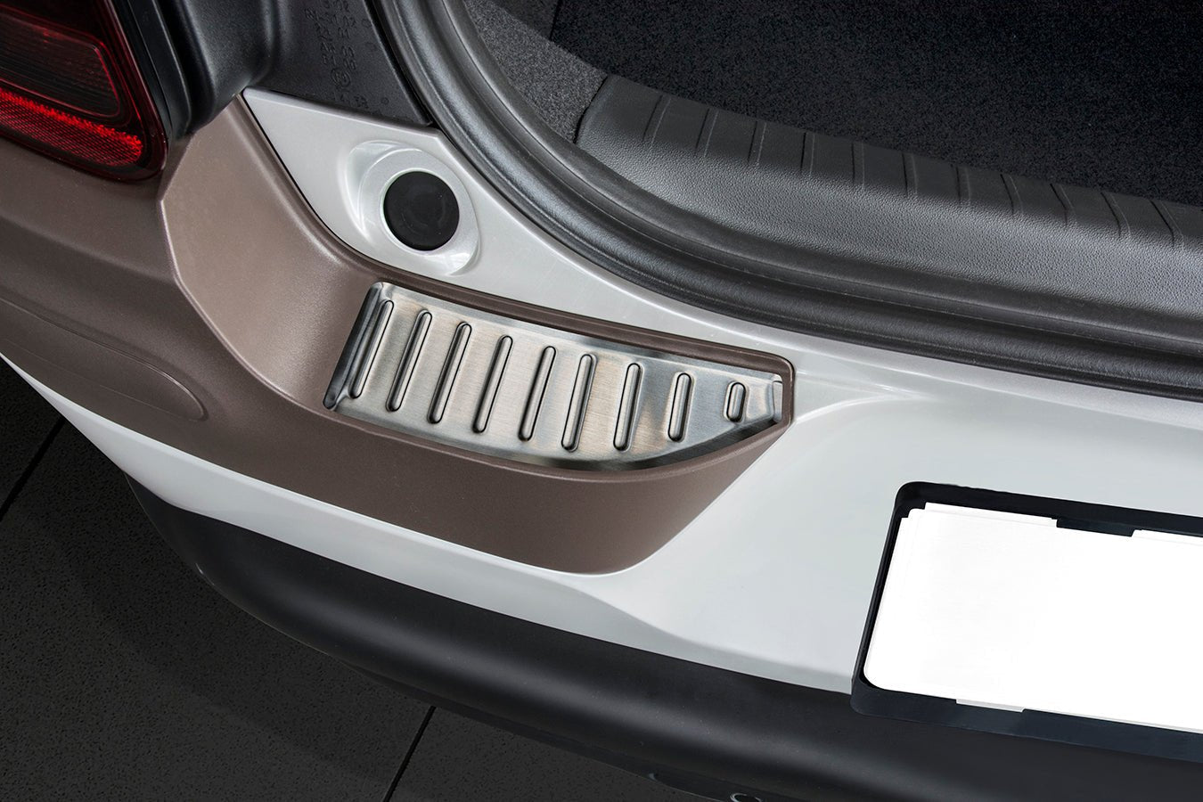 Lastskydd Citroen C4 Cactus crossover 2014–2018 – Silver satin | AVISA - Carlevel AB - Lastskydd