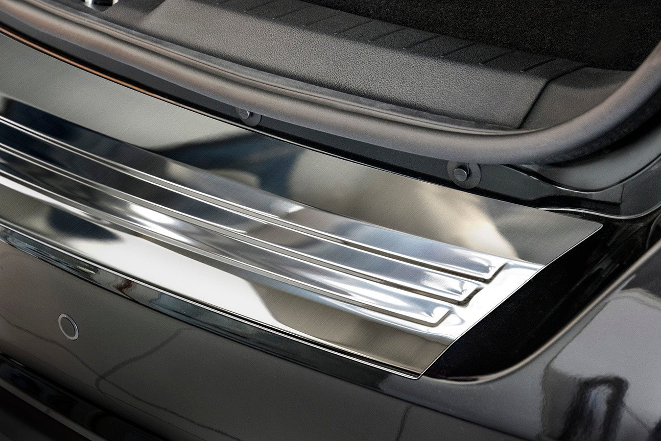 Lastskydd Dodge Journey I 2012–2020 / Fiat Freemont 5-dörrars 2011–2016 – Silver satin | AVISA - Carlevel AB - Lastskydd