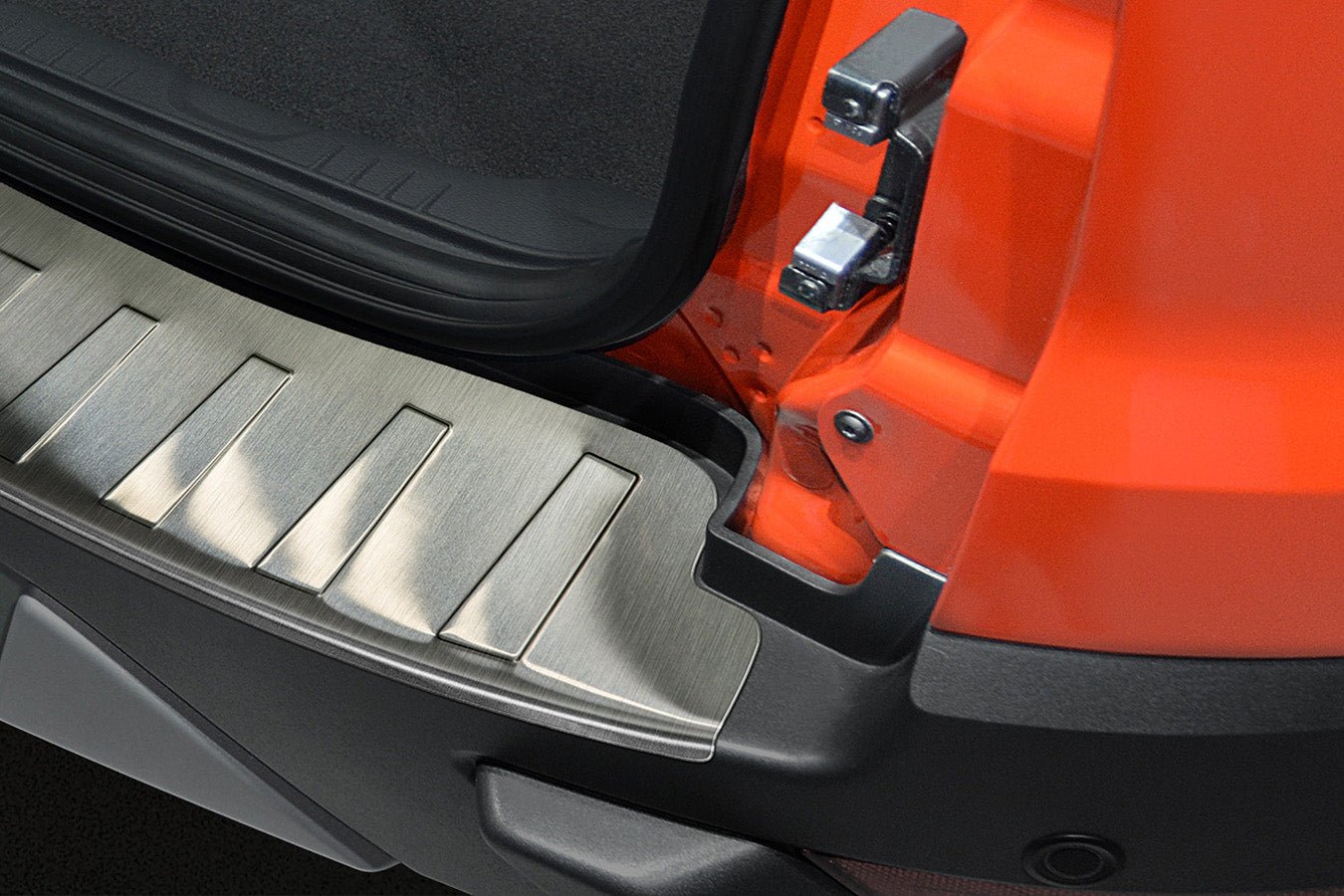 Lastskydd Ford Ecosport II 2012–2017 – Silver satin | AVISA - Carlevel AB - Lastskydd