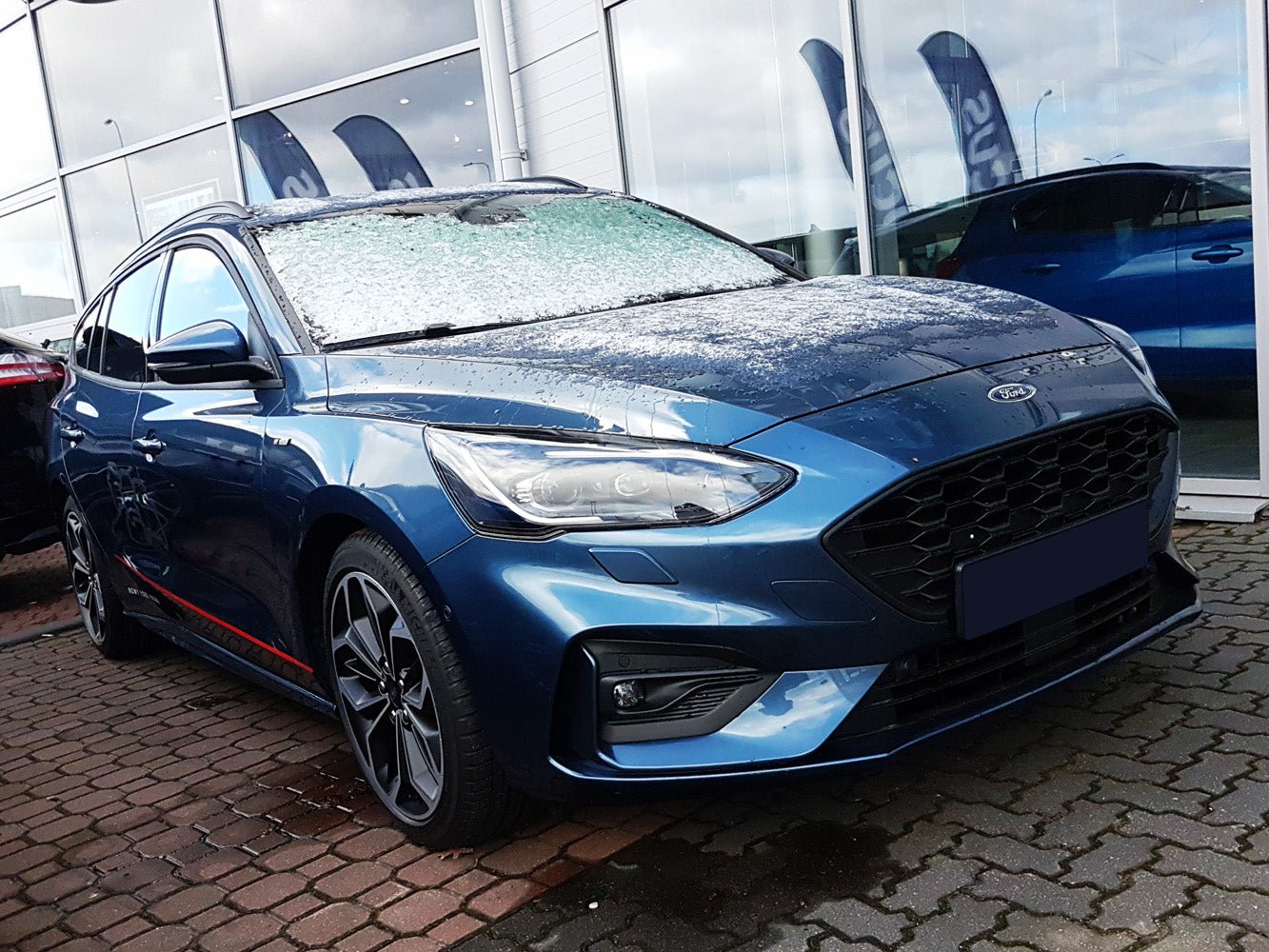 Lastskydd Ford Focus IV Kombi/ ST-Line/ Active 2018–2021, facelift 2021+ – Svart | AVISA - Carlevel AB - Lastskydd