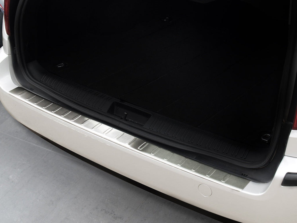 Lastskydd Ford Mondeo III MK3 Kombi 2000–2007 – Silver satin | AVISA - Carlevel AB - Lastskydd