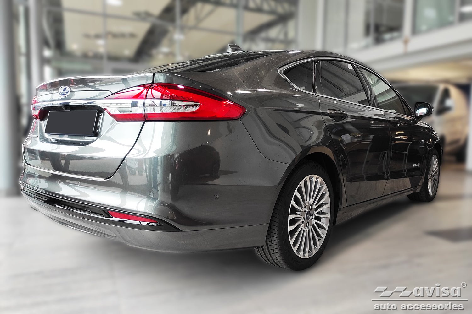 Lastskydd Ford Mondeo MK5 halvkombi 5-dörrars/ sedan 2014–2019, facelift 2019+ – Silver satin | AVISA - Carlevel AB - Lastskydd