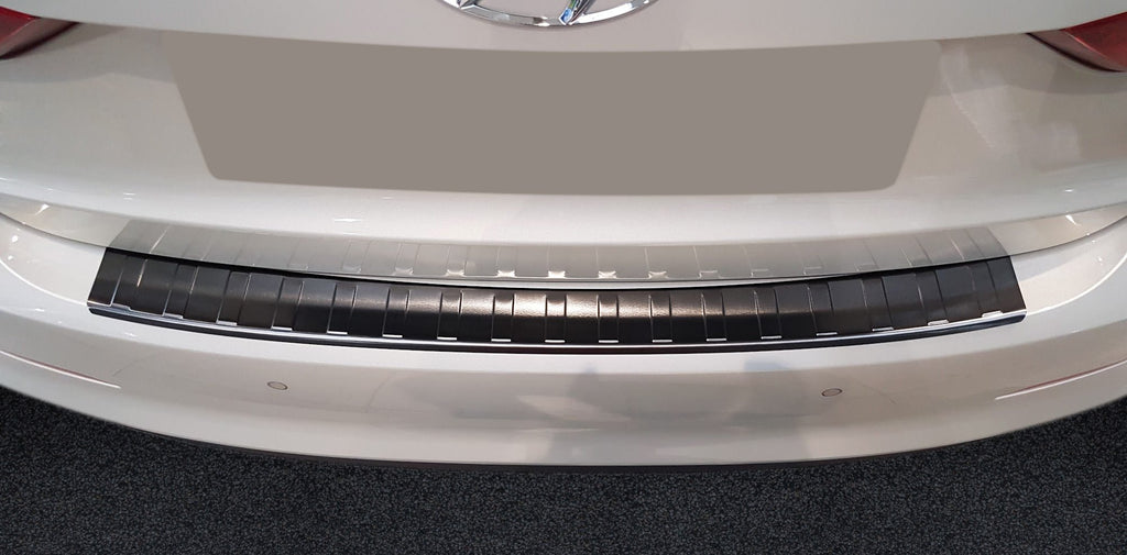 Lastskydd Hyundai Elantra VI sedan 2016–2018 – Svart | AVISA - Carlevel AB - Lastskydd